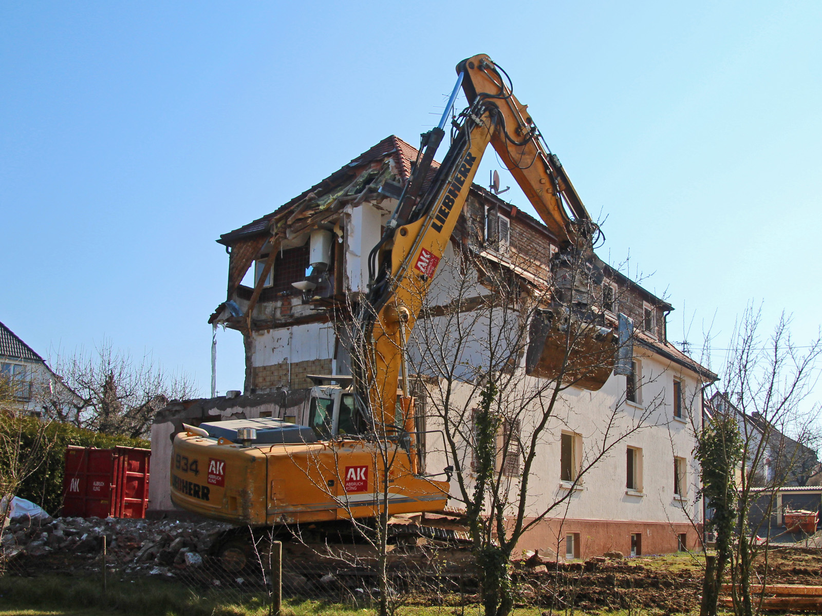  Das Gebäude Bettringer Straße 21-23 wird abgerissen 