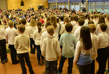 Waldstetter Weihnacht am 17. Dezember in der Waldstetter Stuifenhalle mit weit über 120 Akteuren