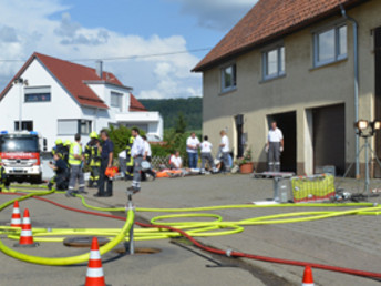 Gemeinsame Hauptübung der Freiwilligen Feuerwehr Waldstetten und Wißgoldingen mit dem DRK Wißgoldingen am 27. Juli 2019