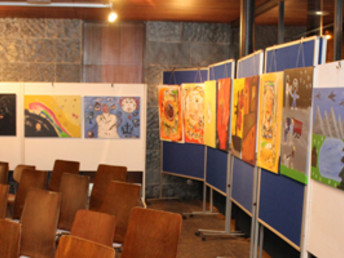 Inklusion: Sechstes Kunstprojekt der Waldstetter Wäschgölten und Stiftung Haus Lindenhof wird im Rathaus am 29. November 2019 mit einer Ausstellung eröffnet