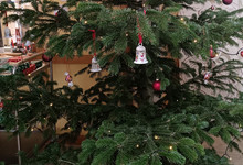 Weihnachtsbesuch von Schultes Michael Rembold am 19. Dezember 2023 im Seniorenzentrum St. Johannes