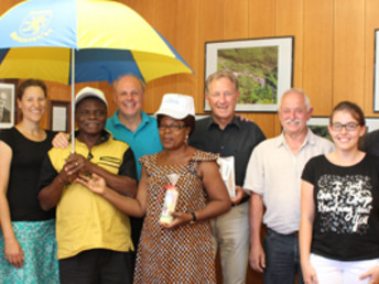 Anton Weber und dessen Koordinatoren in Togo sowie Norbert Barthle vom Entwicklungshilfeministerium zu Besuch im Waldstetter Rathaus am 23. Juli 2019
