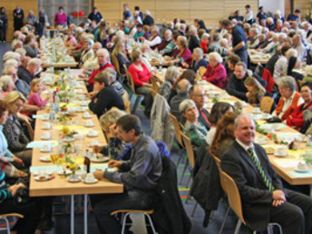 Seniorennachmittag der Gemeinde am Sonntag, 6. November 2016, in der Stuifenhalle