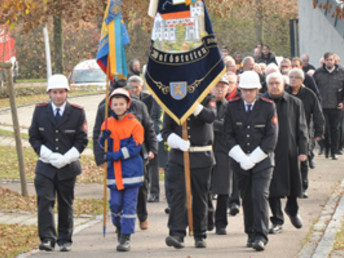 Große Anteilnahme an der Gedenkfeier zum Volkstrauertag am 13. November auf dem Waldstetter Friedhof